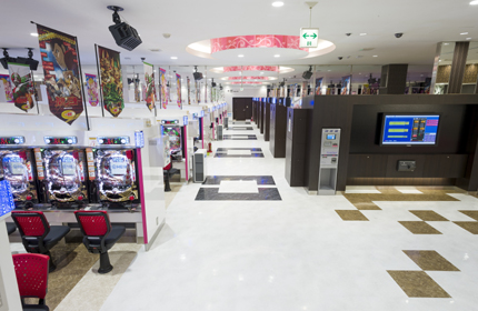一番舘鴻巣店内観